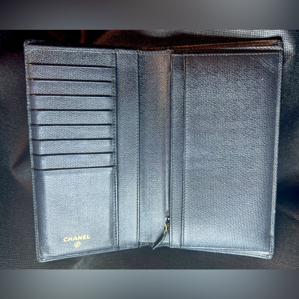 Chanel Caviar Black Long Wallet W/ Gold CC Medallion Spain 2008 Rare Vintage - Picture 14 of 16